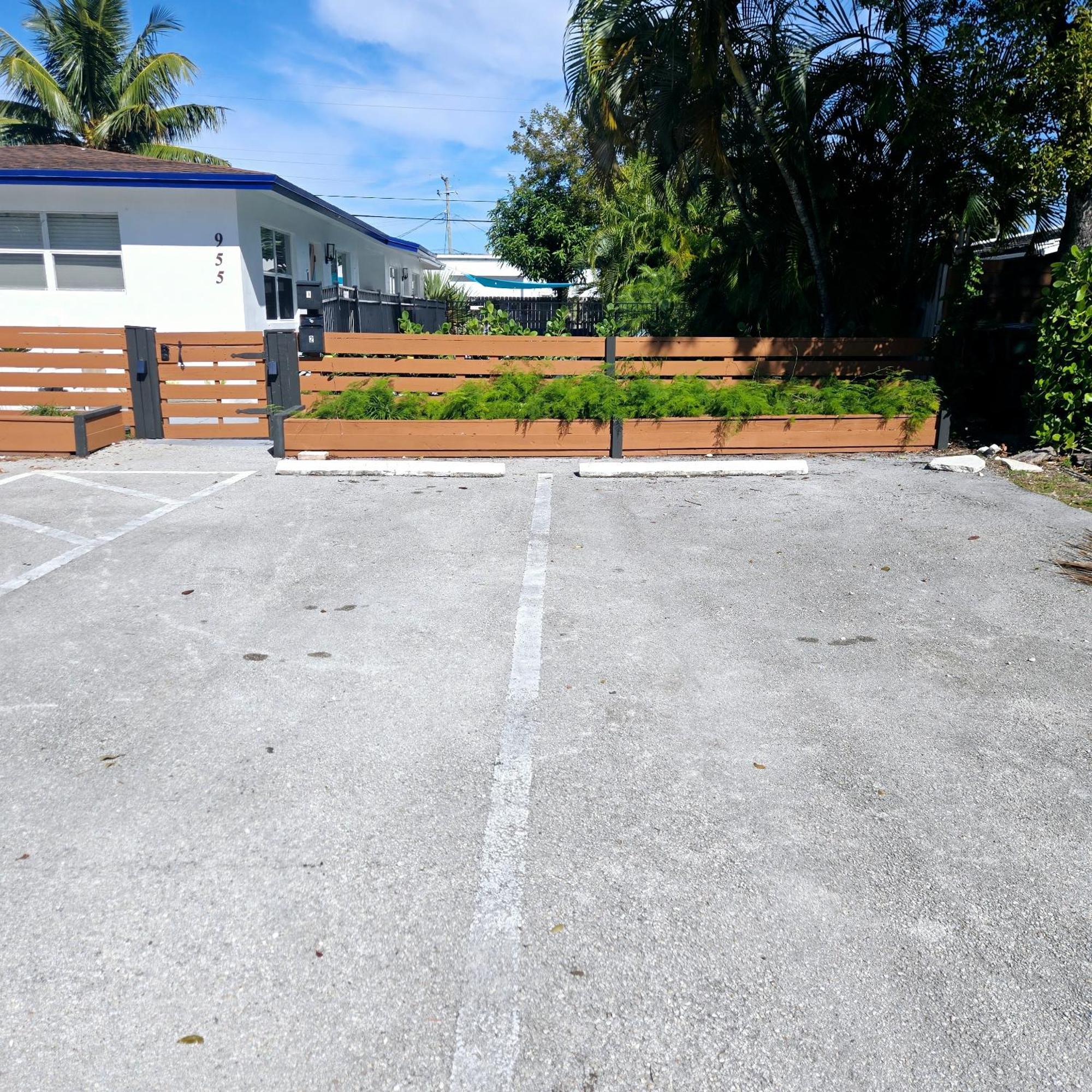 Equipped House W Pool & Patios, Near The Beaches, Prime Location- Ideal For Small Families, Coastal Haven Fort Lauderdale Dış mekan fotoğraf