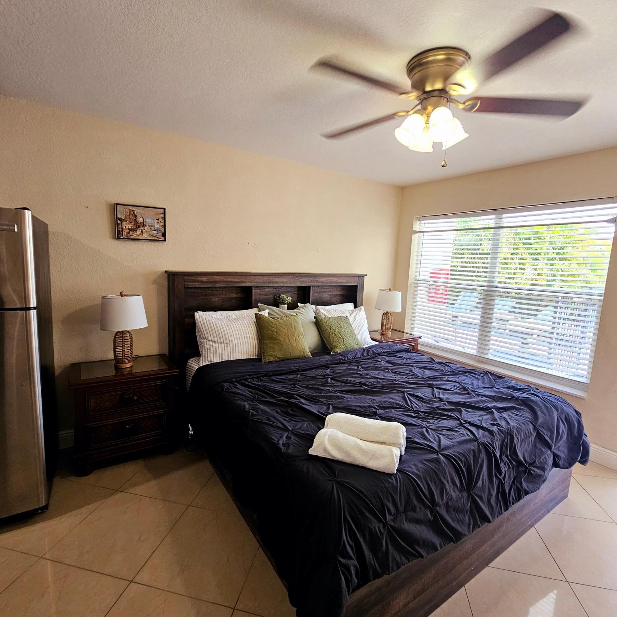 Equipped House W Pool & Patios, Near The Beaches, Prime Location- Ideal For Small Families, Coastal Haven Fort Lauderdale Dış mekan fotoğraf