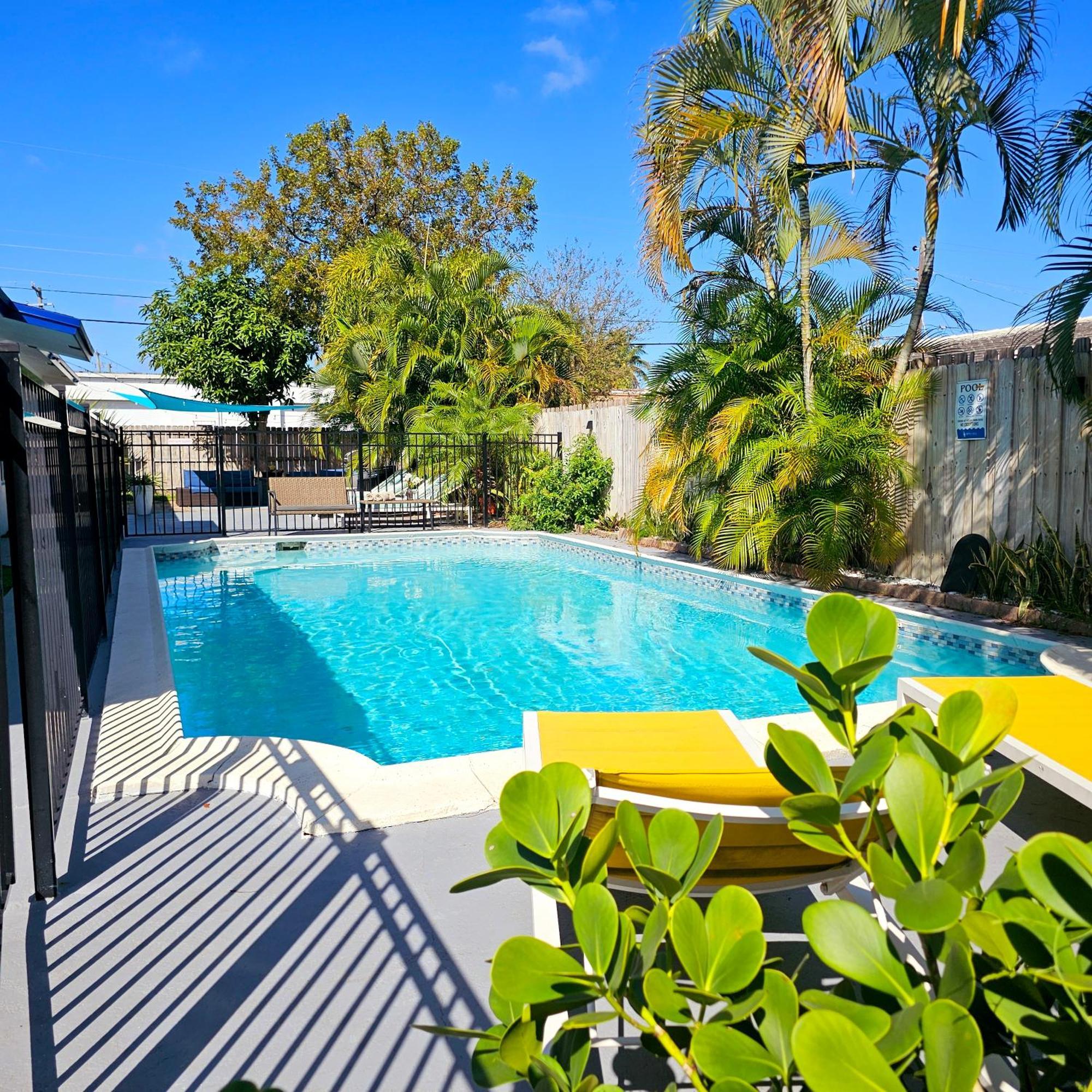 Equipped House W Pool & Patios, Near The Beaches, Prime Location- Ideal For Small Families, Coastal Haven Fort Lauderdale Dış mekan fotoğraf
