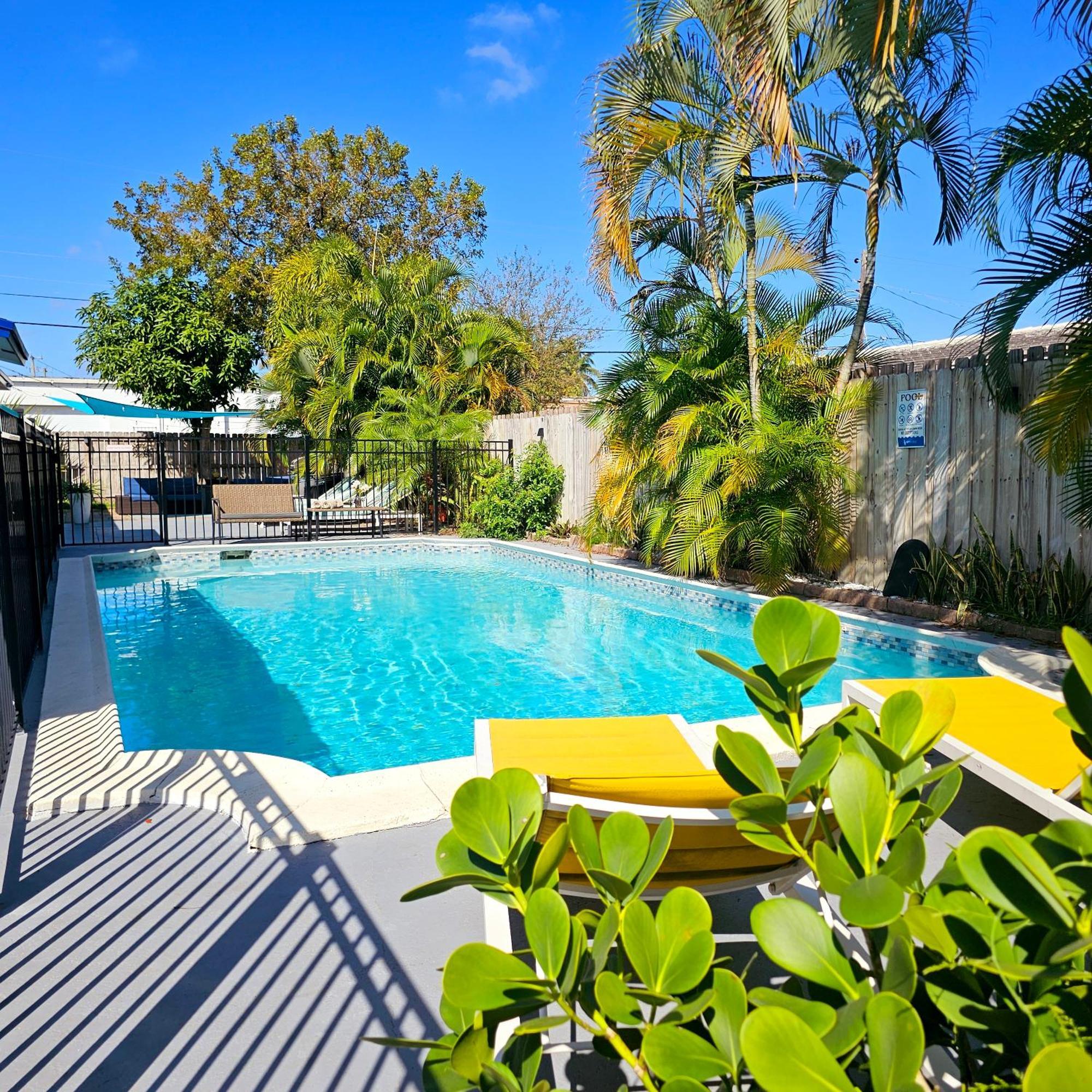Equipped House W Pool & Patios, Near The Beaches, Prime Location- Ideal For Small Families, Coastal Haven Fort Lauderdale Dış mekan fotoğraf
