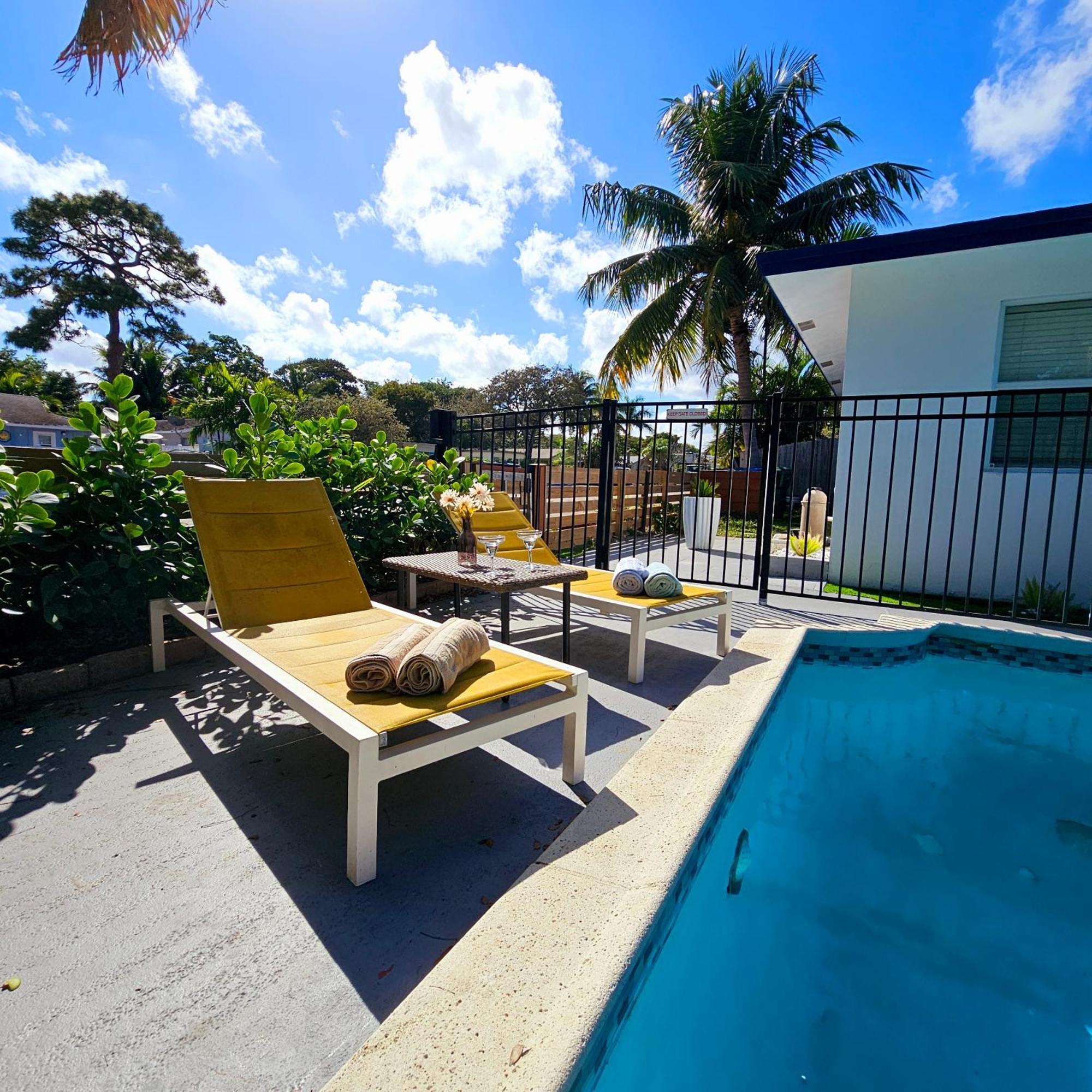 Equipped House W Pool & Patios, Near The Beaches, Prime Location- Ideal For Small Families, Coastal Haven Fort Lauderdale Dış mekan fotoğraf